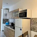 Garibaldi Apartament *