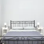 Garibaldi Apartament *