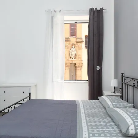 Garibaldi Apartament *